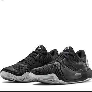 Under Armour spawn 2 black and gray athletic basketball shoes